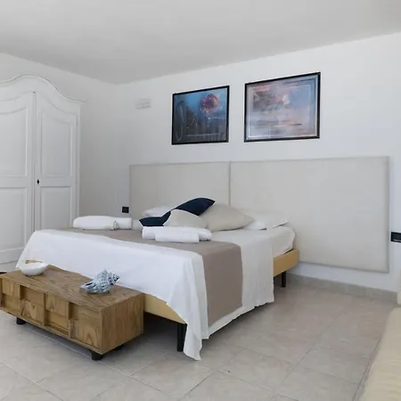 Apulia Ugento Cala Blu *